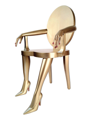 중국 새겨지는 밝은 금박 끝 손을 가진 황금 Titi 섬유유리 팔 의자 협력 업체